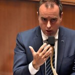 Des citations mensongères attribuant des menaces à l'exécutif circulent sur internet