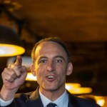 Présidentielle 2027 : Raphaël Glucksmann progresse dans les intentions de vote