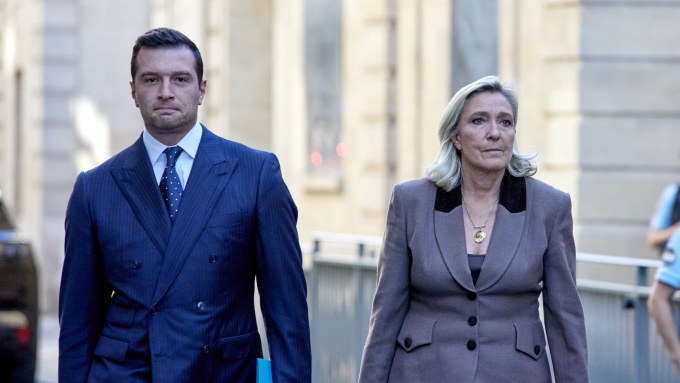 Sondage 2027 : Marine Le Pen domine les intentions de vote devant Jean-Luc Mélenchon